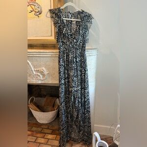 L’AGENCE Elegant Black and White Maxi Dress